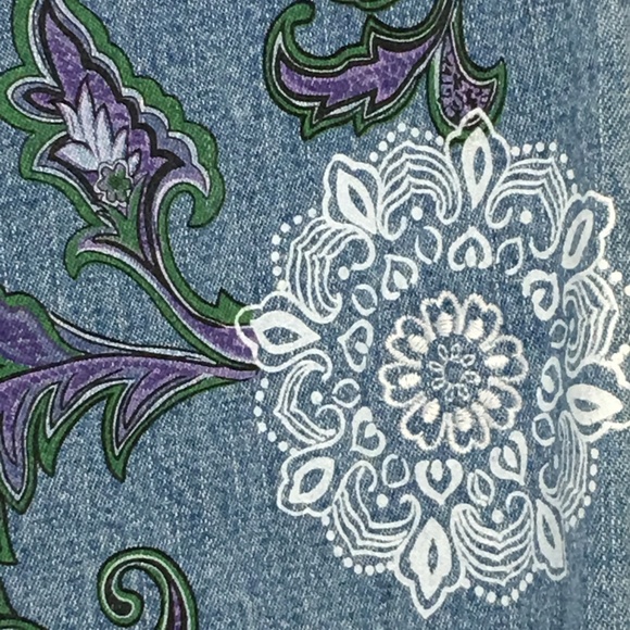 Coldwater Creek Beautiful Embroidery Screen Print - Picture 7 of 8